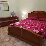 Volta Anticamente Oda ve Kahvaltı 3*